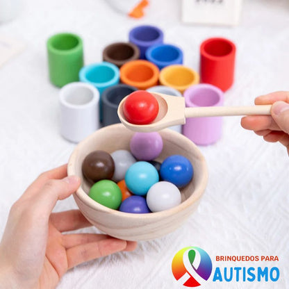 Jogo Montessori Educativo Bolas e Copos