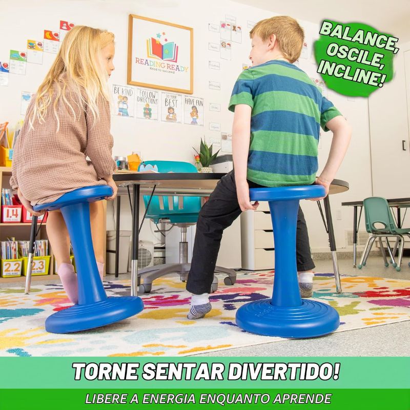 Banco sensorial infantil oscilante com apoio para os pés e movimento corporal